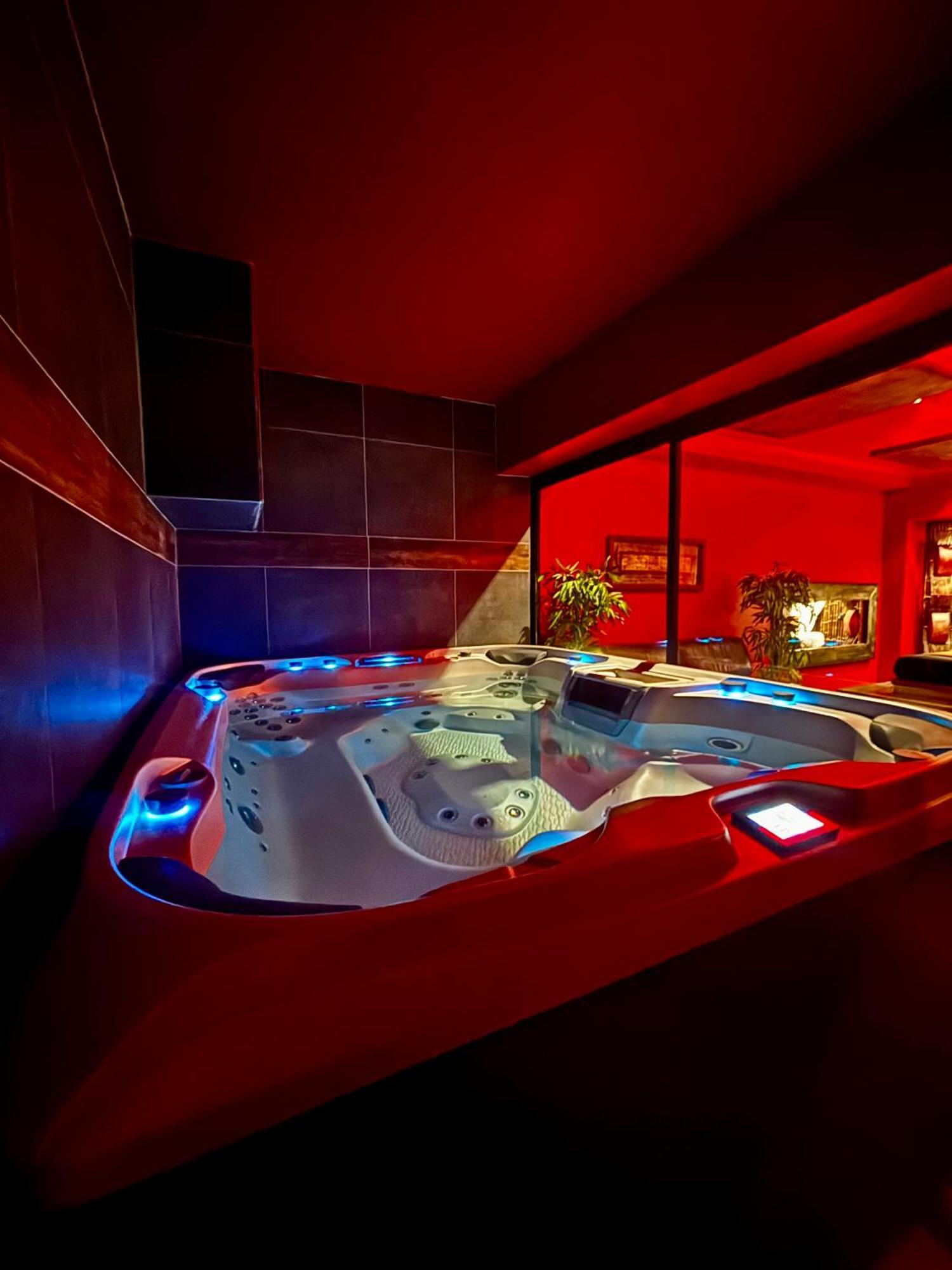 Love Room Evasion Duo Марсель Екстер'єр фото